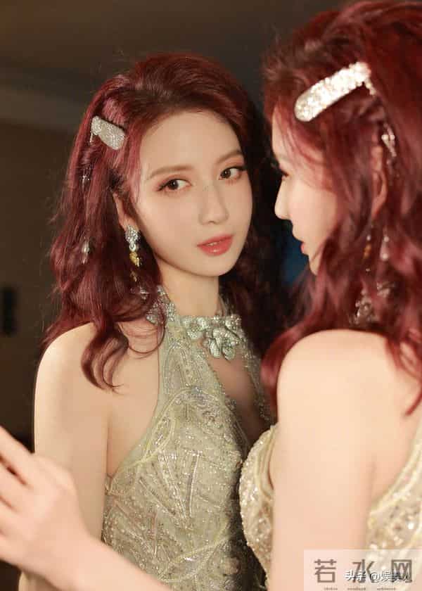 张萌颜值太能打了，身材更是一绝！