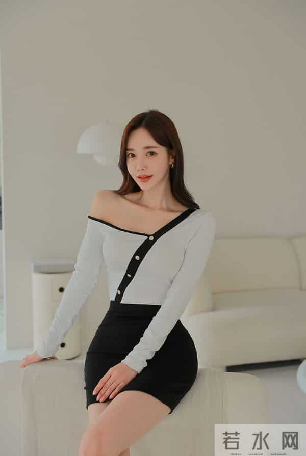 孙允珠——春杏若白斜肩微透清朗包臀裙