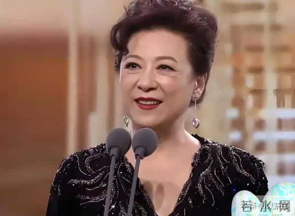 为娶她,王群不惧开除!离世不到1年,妻子因儿子成为被羡慕对象