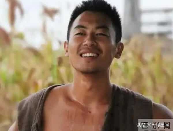 人狂必有祸,41岁不再是"行走荷尔蒙"的朱亚文,真让郭麒麟说对了