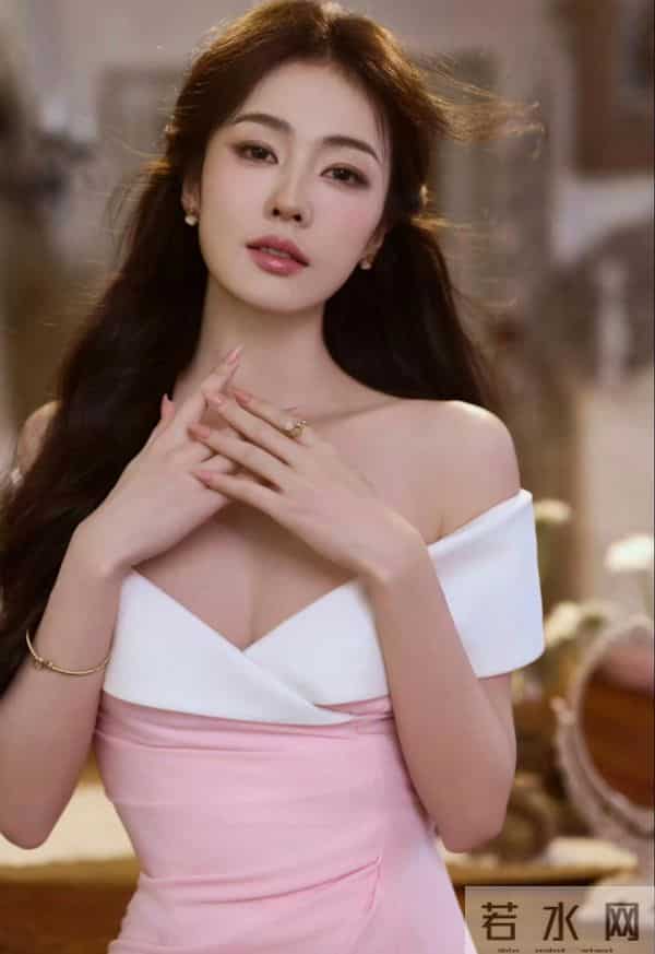 白鹿,身穿粉白连衣裙,简直是魅力女神啊!