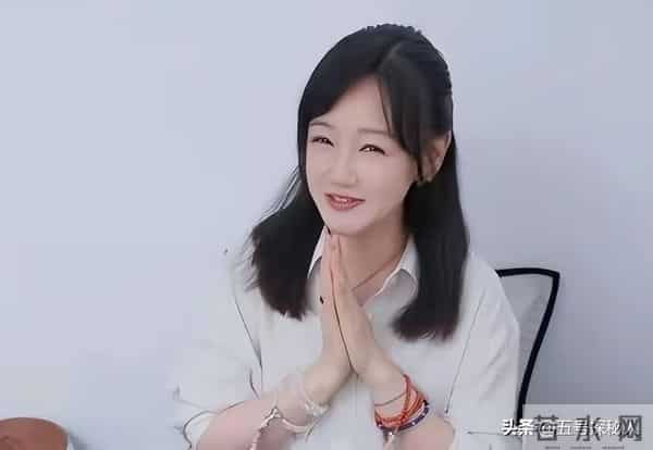 47岁薛佳凝现状,独居生活,未婚未育,却让300万人直呼羡慕!