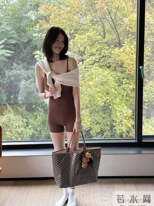 陈伟霆何穗官宣得子未足月,何穗晒产后近照,这恢复速度绝了