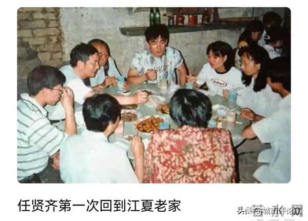 华语乐坛天王任贤齐：刚回到武汉老家！上山祭祖、品武汉美食！