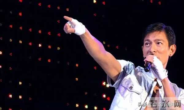 这一次,被央视公开点名的刘德华,把江湖地位体现的淋漓尽致