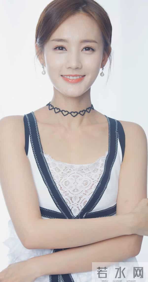 李一桐|夏可可定妆照,笑眼弯弯好甜好美啊! 笑起来眼睛像月牙