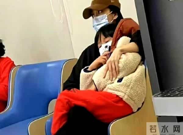 离婚见人品!杨颖送黄晓明外甥金手镯,表弟媳妇发文感谢