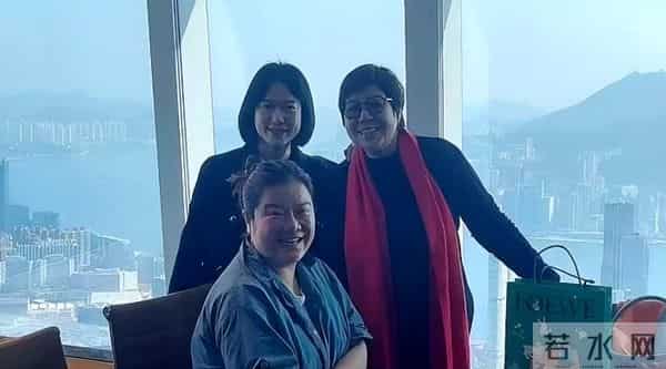 孙颖：和翁帆一样都是48岁，为80多岁刘诗昆生一儿一女，手段高明