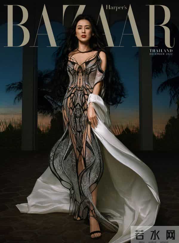 女明星，黄圣依的美脚