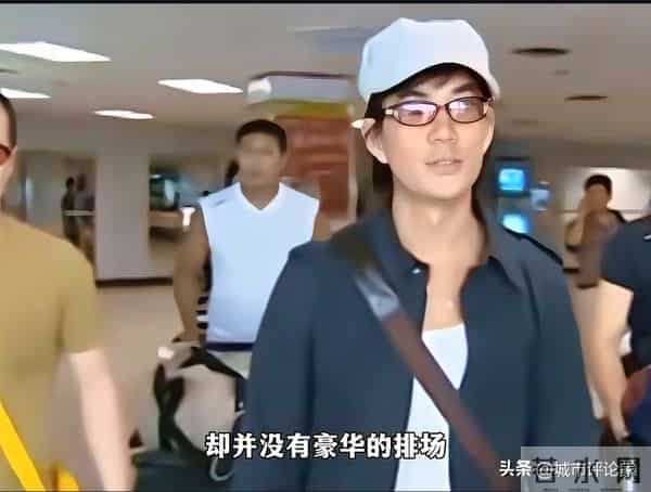 华语乐坛天王任贤齐：刚回到武汉老家！上山祭祖、品武汉美食！