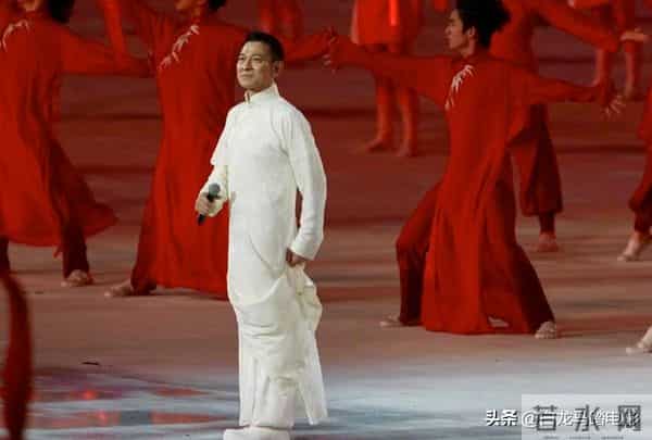 这一次,被央视公开点名的刘德华,把江湖地位体现的淋漓尽致