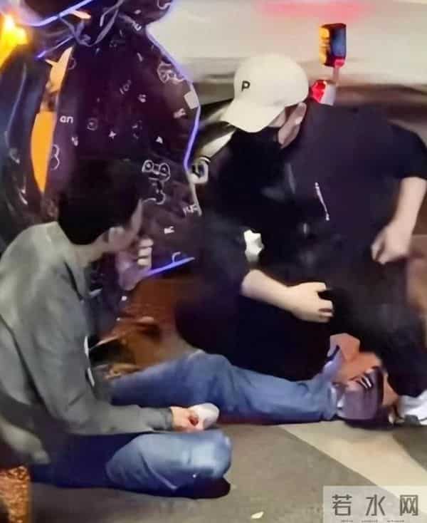 风水轮流转!这一次,被官方点名的张颂文,给所有演员上了一课!