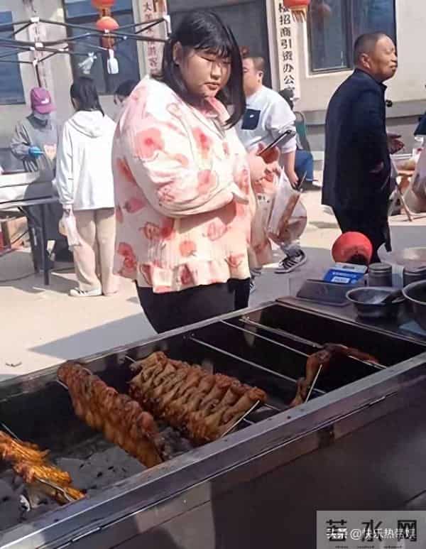 朱之文回应女儿订婚，对方是附近村民，跟女儿年纪差不多，人老实