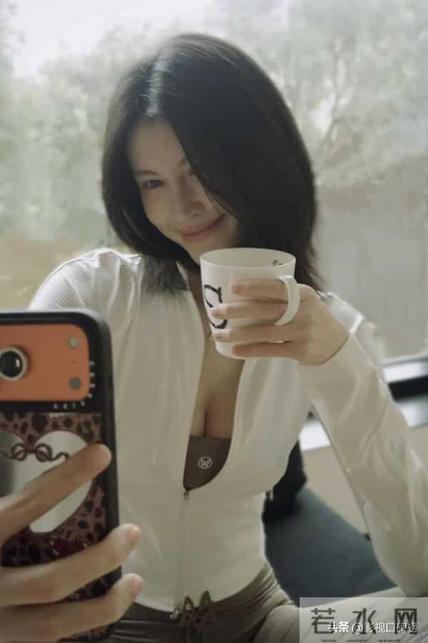 陈伟霆何穗官宣得子未足月,何穗晒产后近照,这恢复速度绝了