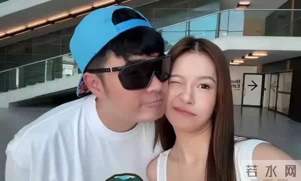 和陈赫离婚10年后,晒情侣泳装照的许婧,将前夫的"体面"撕个粉碎