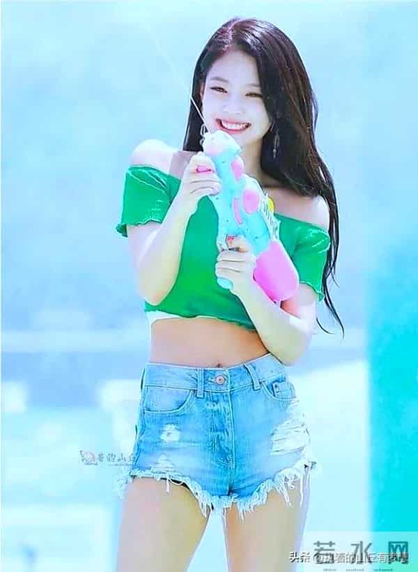 速看!韩国娱乐偶像Jennie Kim写真太绝了