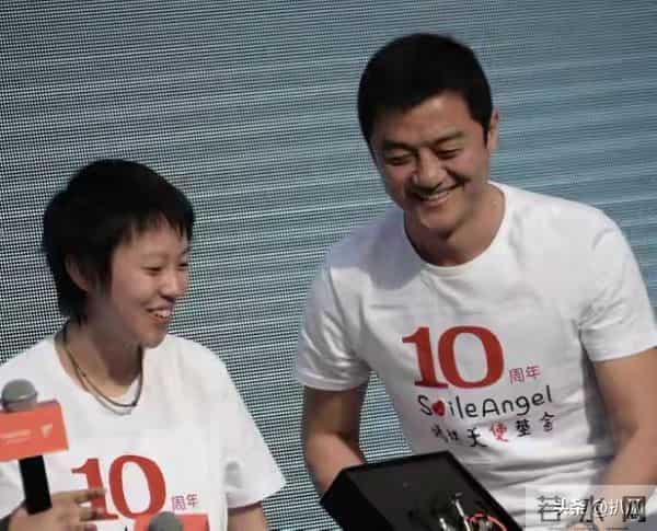 李亚鹏做梦也没想到,心中这口恶气竟让向太给出了,窦靖童没说错