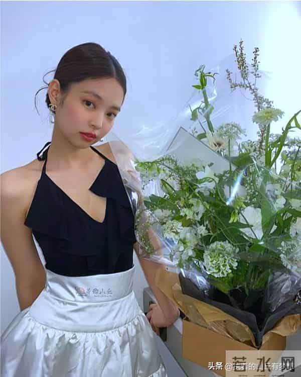 速看!韩国娱乐偶像Jennie Kim写真太绝了