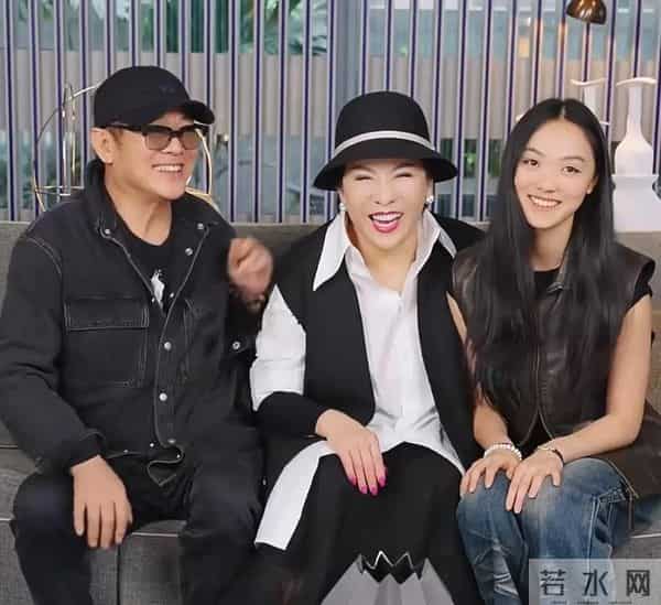 李连杰“返老还童”事件，走向越来越玄乎，难怪向太坐不住了！