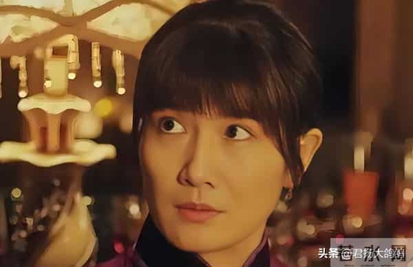 潘雨辰:离婚后从不提前夫侯勇,与女儿相依为命,46岁宛如冻龄少女