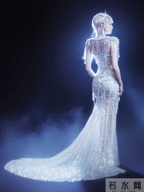 女明星，关晓彤，身材是极品的，充满诱惑，但脸就太幼态了！