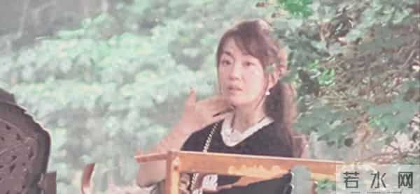 曾毅妻子首度曝光惊呆全网！网友狂呼：这气质，玲花都得靠边站！