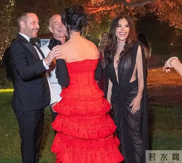 哈里、梅根“照片门”惹恼卡戴珊家族,金·卡戴珊对此极为愤怒