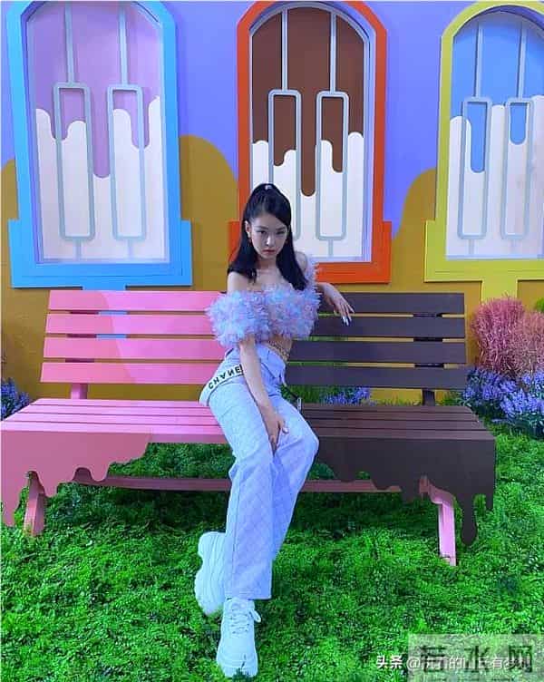速看!韩国娱乐偶像Jennie Kim写真太绝了