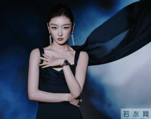 金鸡这夜，女明星百媚千娇，宋茜周冬雨妖艳，万茜全 “裹” 赢麻了