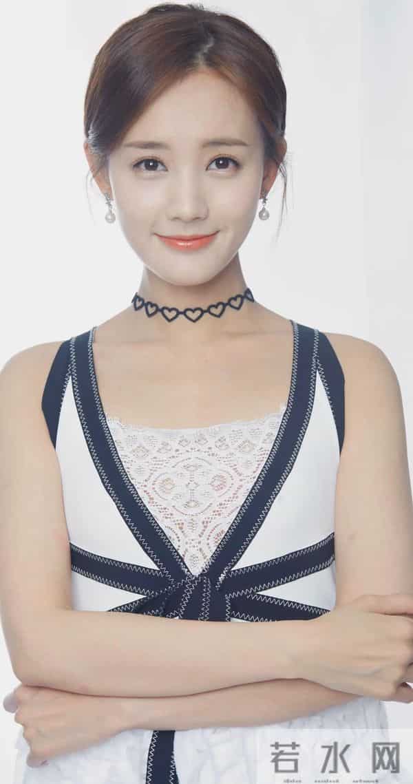 李一桐|夏可可定妆照,笑眼弯弯好甜好美啊! 笑起来眼睛像月牙