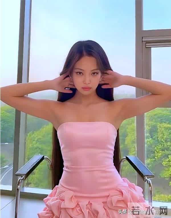 速看!韩国娱乐偶像Jennie Kim写真太绝了