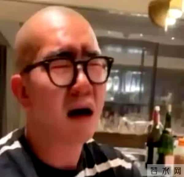 汪小菲前脚发动态悼念前妻,后脚隐藏现任视频,网友:殉情我就信