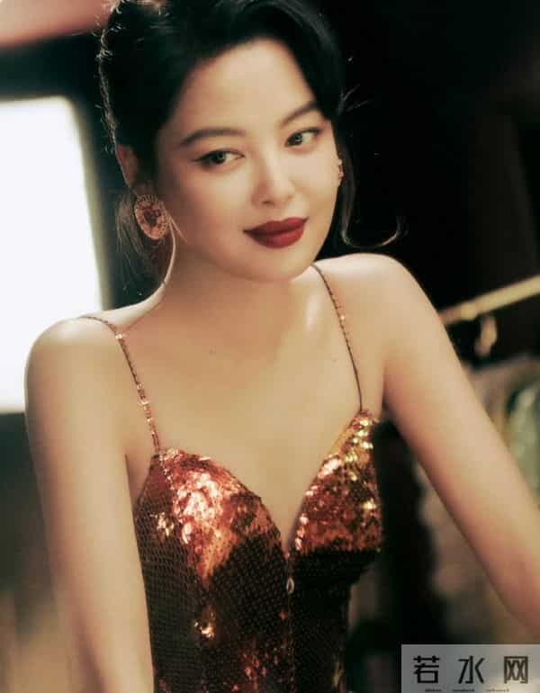 硬气反击6天后,回老家鹤岗撸串的辛芷蕾,没给郝蕾留一点体面