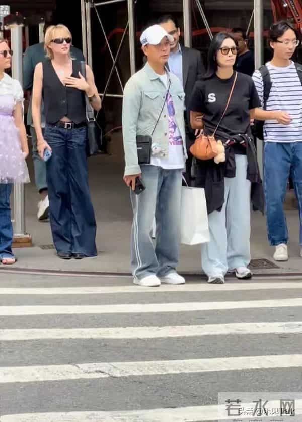 香港知名女星父亲公开宣布：和儿子断绝关系，欠债千万拖垮家人