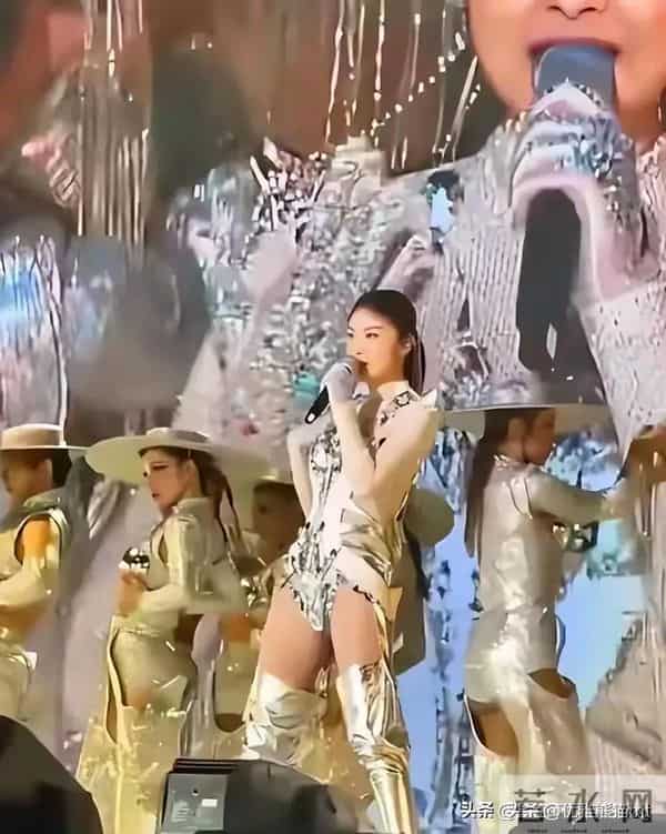 五十多岁的陈慧琳演唱会穿搭独特太吸睛颜值气质双逆天
