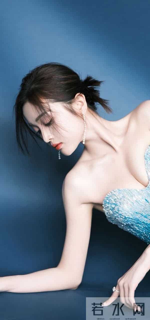 海南性感美女明星-吴宣仪 ，每一张都在控制你的喘息