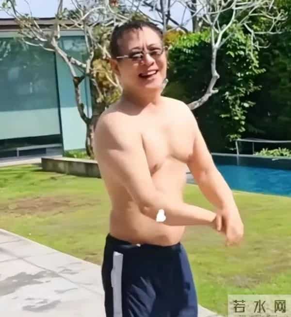 李连杰“返老还童”事件，走向越来越玄乎，难怪向太坐不住了！