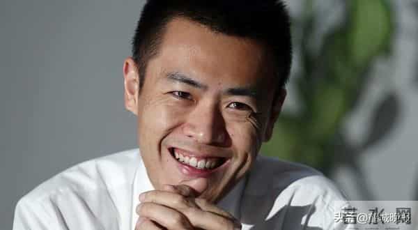 刘銮雄长子移居英国跑马拉松，双鬓发白似显老，疑与富豪父亲决裂