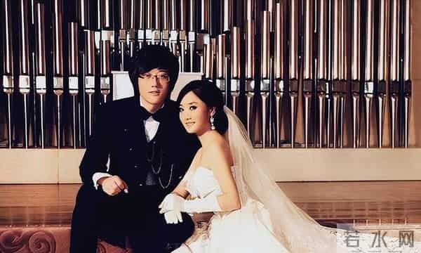 曾毅妻子首度曝光惊呆全网！网友狂呼：这气质，玲花都得靠边站！