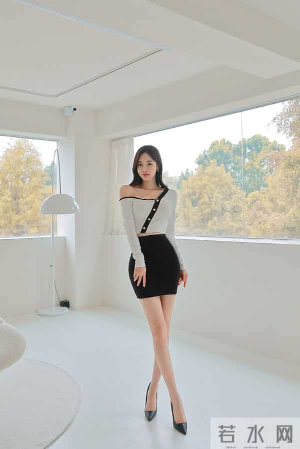 孙允珠——春杏若白斜肩微透清朗包臀裙