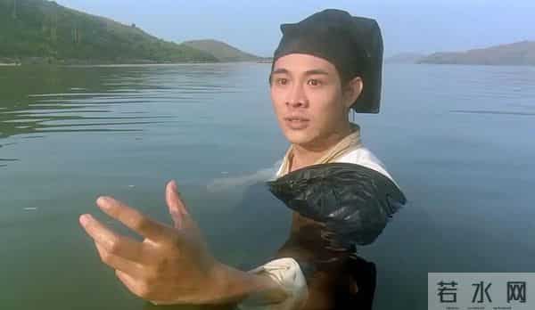 李连杰“返老还童”事件，走向越来越玄乎，难怪向太坐不住了！