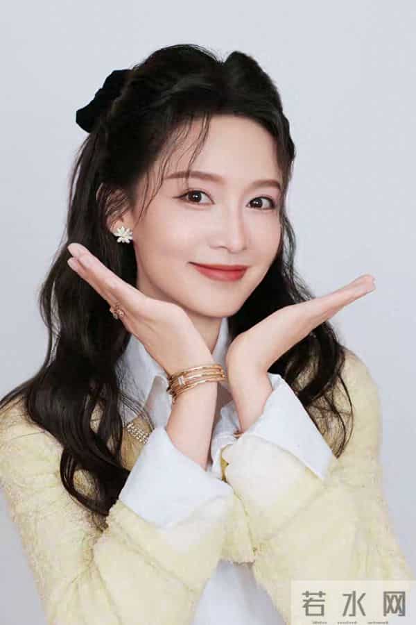 李沁，温文尔雅，优雅大方！