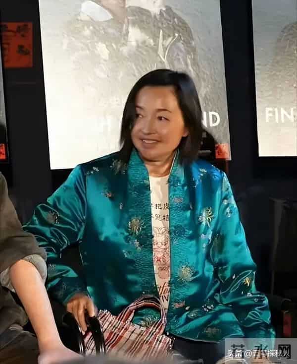 两次拒绝黎明,无视钟汉良示爱,被折磨20年后55岁的她憔悴成大妈