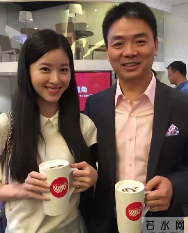 婚变风波半月后，章泽天喜提新身份，彻底揭露了刘强东的尴尬处境