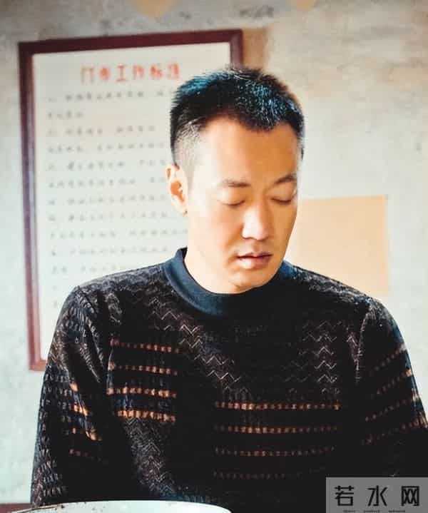 朱媛媛去世6个月后，辛柏青二度现身大孤山，令人担心的事发生了