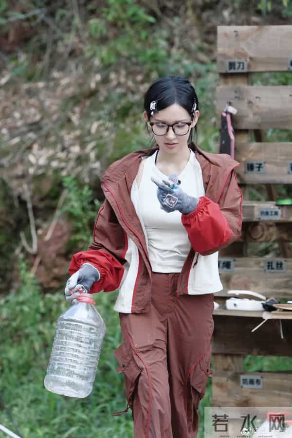 程潇节目照 身材还是那么好 状态看着还不错