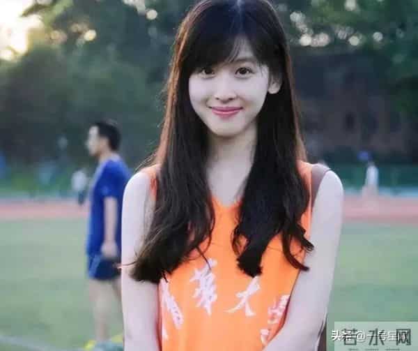 婚变风波不到半个月,31岁章泽天喜提新身份,担心的事还是发生了