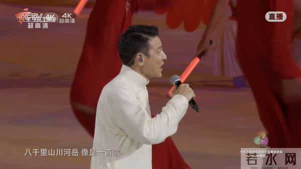 央媒发文,64 岁刘德华高调官宣喜讯,全网恭喜,出道40年仍封神!