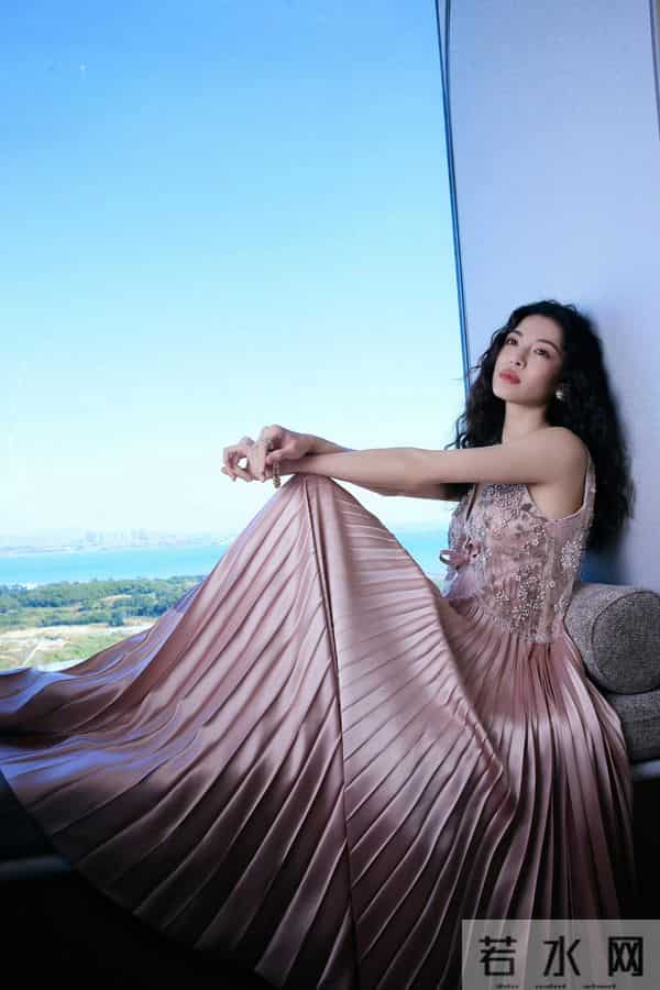 钟楚曦金鸡奖性感写真