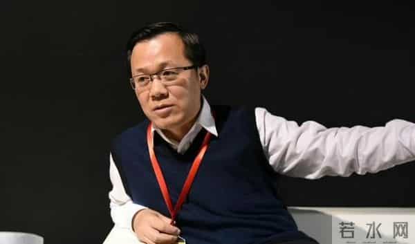 卓伟曝国民男星闹离婚!夫妻反目,已分居2年,靳东、陆毅躺枪